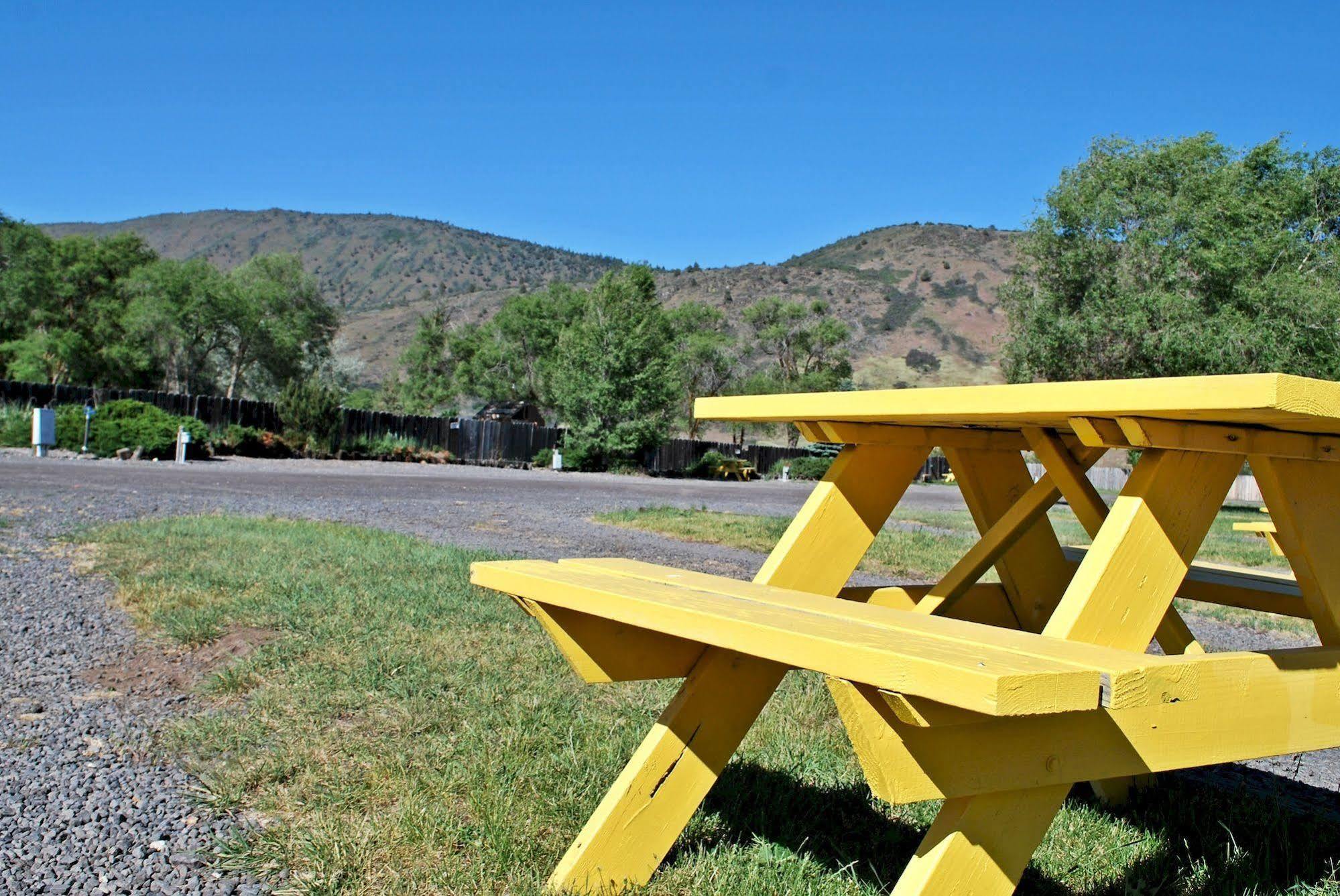 Oregon Motel 8 And Rv Park Klamath Falls Eksteriør bilde