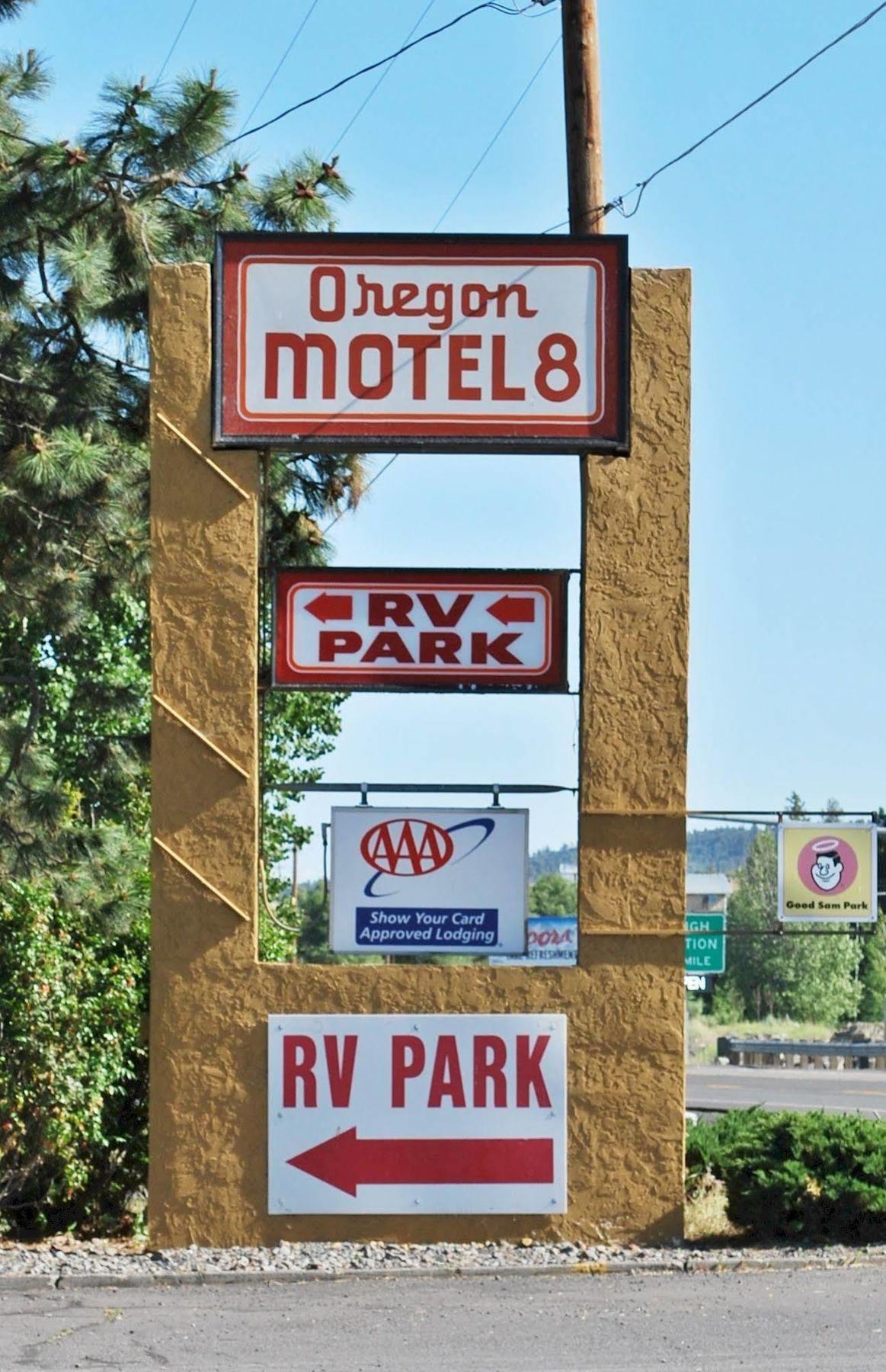 Oregon Motel 8 And Rv Park Klamath Falls Eksteriør bilde